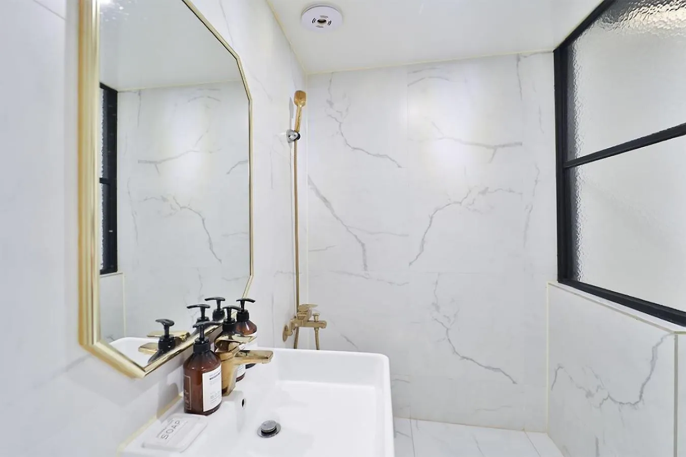 No 25 Hotel Yonghyun Incheon 0*,  South Korea