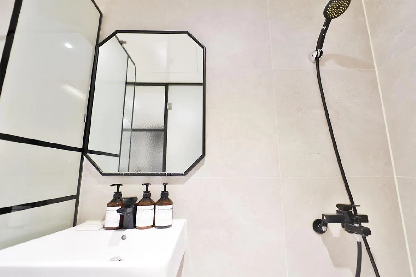 No 25 Hotel Yonghyun Incheon South Korea