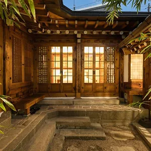 Luxury Hanok Onyou , Seoul South Korea