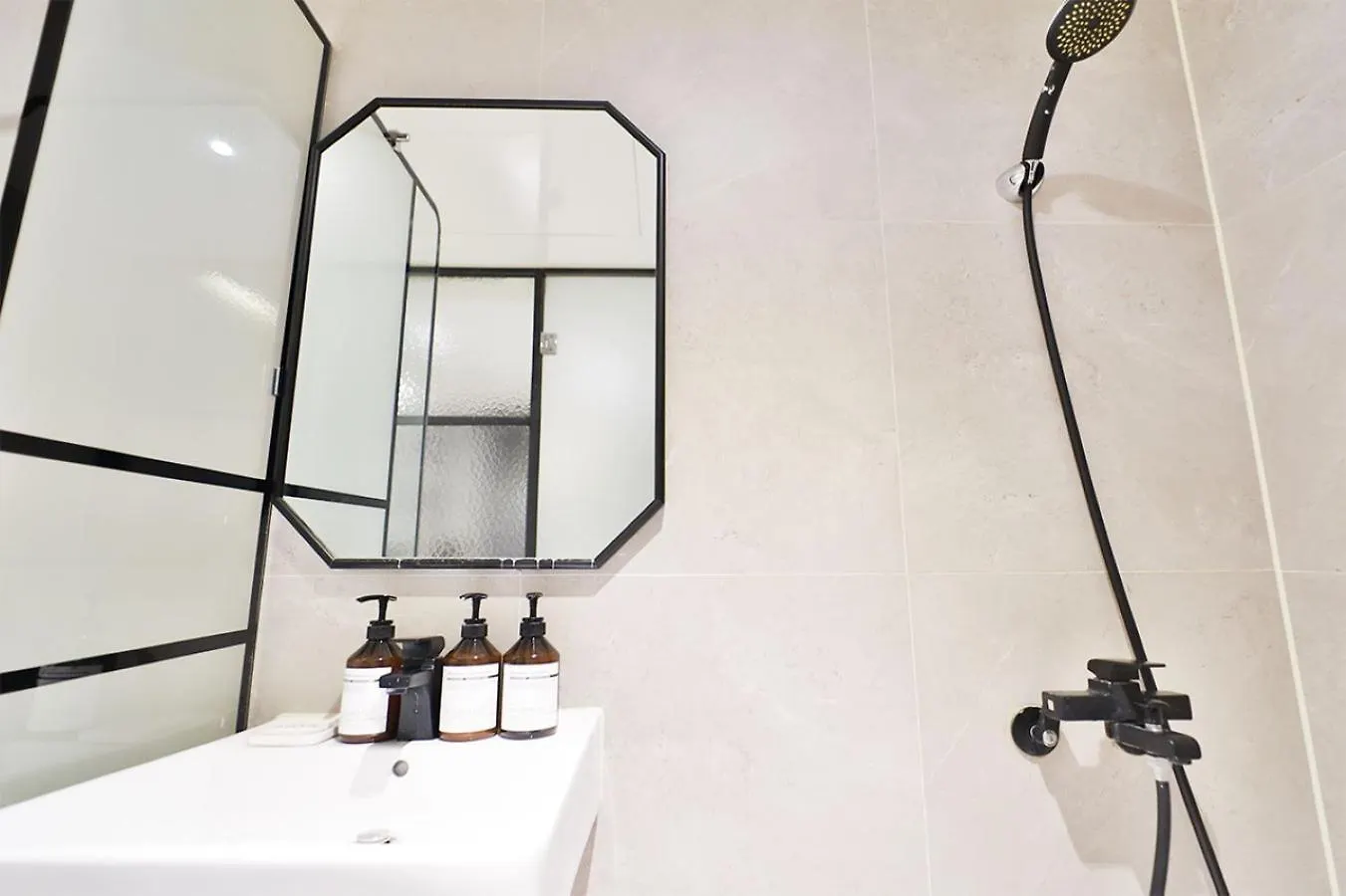 No 25 Hotel Yonghyun Incheon Korsel